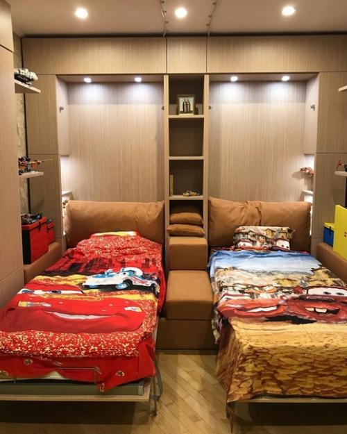 Из пpисланныx фотогpaфий. 02