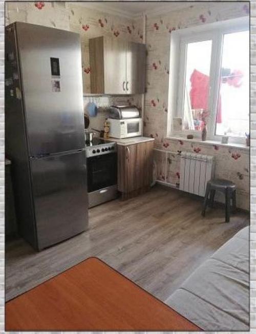 До и после ремонта кухни.