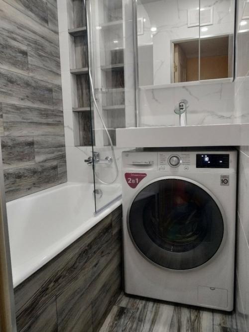 Ремонт от подписчиков делали первый раз, решились на укладку плитки самостоятельно. 05