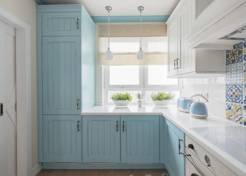 Реализованный ремонт потрясающие цвета и мебель подобрана с большим вкусом, она полностью отображает стиль проекта. 01