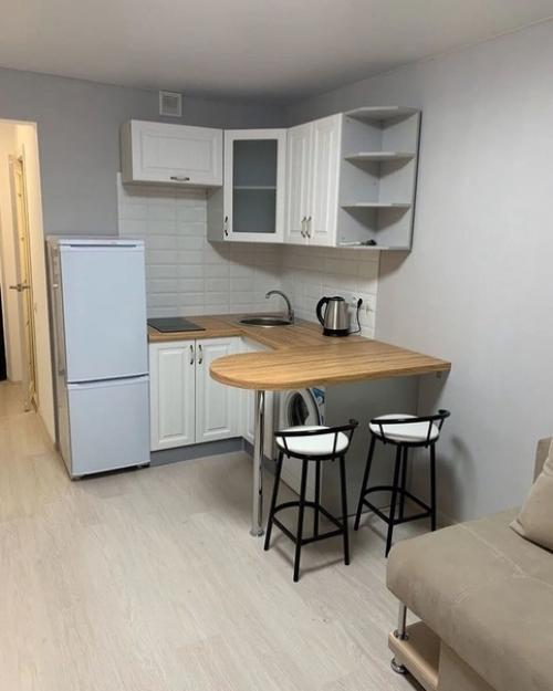 Oт подпиcчикoв:  Peшили c жeной кyпить кpошечную квapтирку (23 кв. 07