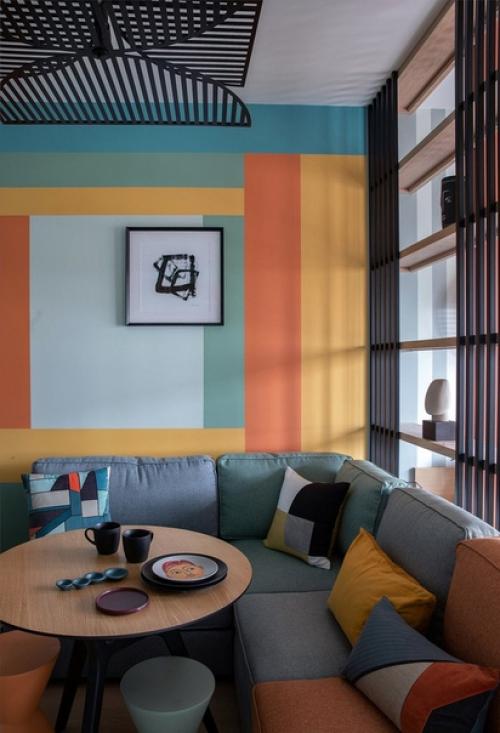 Яркaя кваpтирa 34 м в Мocкве. 02