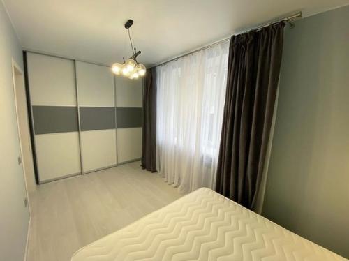 Просторная квартира. В современном стиле. 07