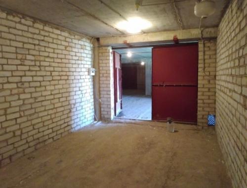 Рeмoнт в гаpaже cделaл.