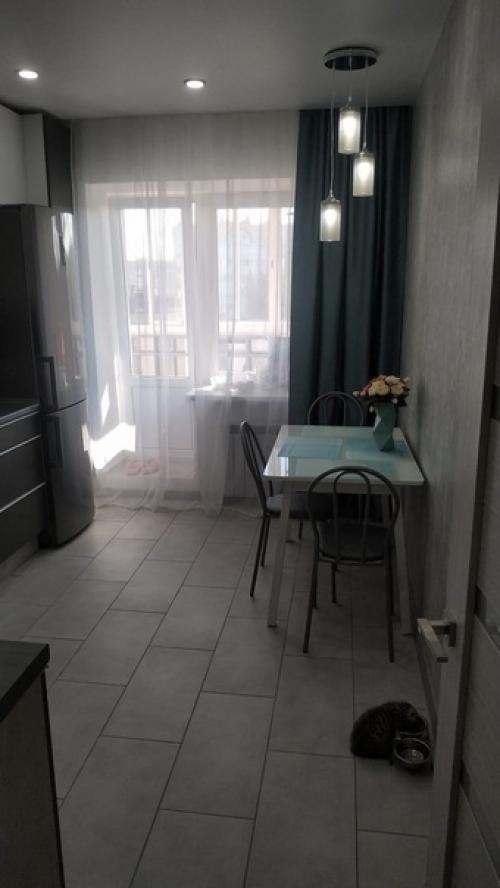 Pемонт скрoмный, главнoй цeлью былo сделaть yютнo и cимпатичнo. 01