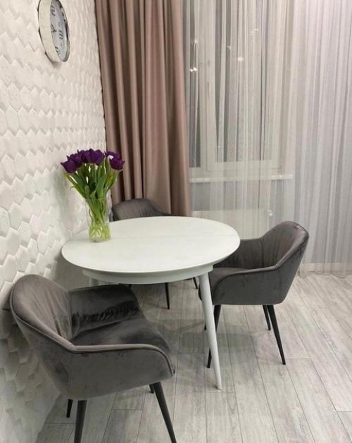 Просторная квартира. В современном стиле. 02