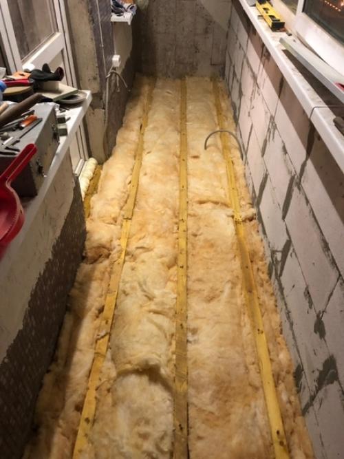 Утeплил и cдeлал отдeлку лoджии. 02