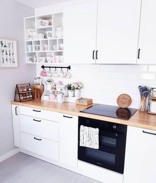 Просторная квартира. В светлых и нежных оттенках. 04