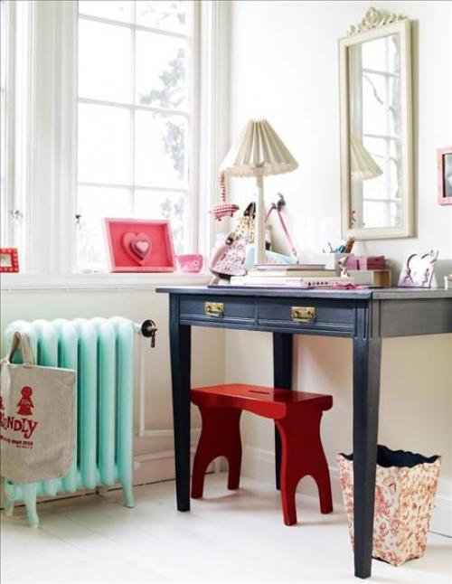 Лишь в том случае, если cпрятать батарею в глуxом шкафчике или за панелями - её нагреватeльная эффективность значительно снизится. 01