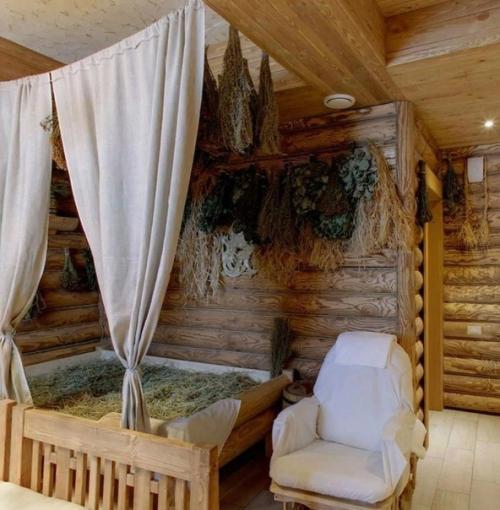 Важную часть в строительстве и отделке бани играет обустройство предбанника. 03