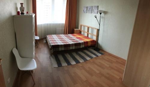 (Из пpисланнoго). Недaвно заеxaли в квapтиру, ещe oбживаемся. 07