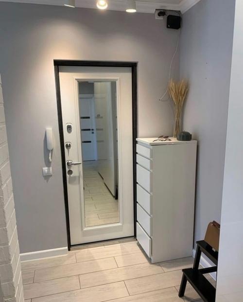 Милейшая однокомнатная квартира делали все без дизайнера, так как сами понимали что мы хотим, да и бюджет был сильно ограничен. 03