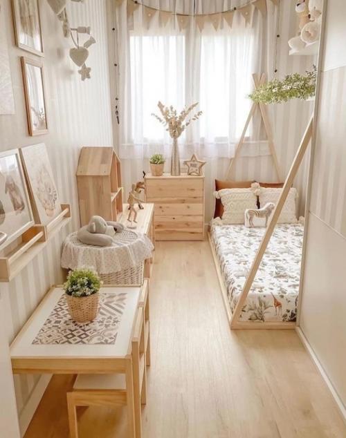 Просторный дом. С очень светлым интерьером.