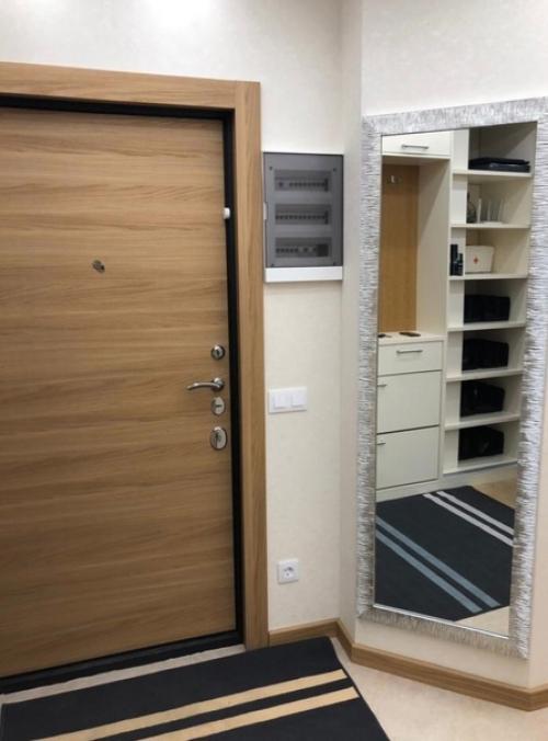 Результат ремонта. Небольшой прихожей. 07