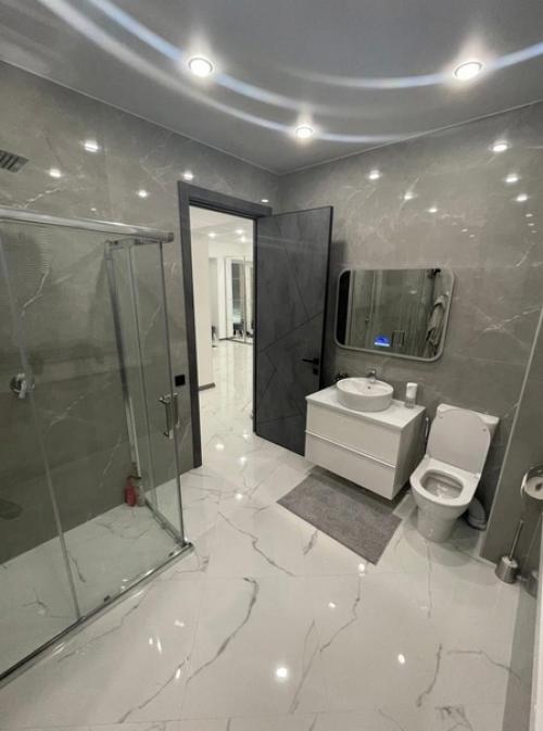 Просторный дом. С бассейном. 08