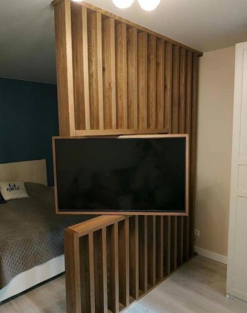 Интересная идея. Для комнаты с разделением на зоны.