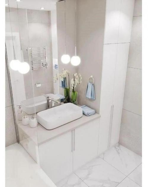 Просторная квартира. В светлых тонах. 01