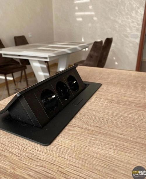 Просторная кухня. В светлых тонах. 04