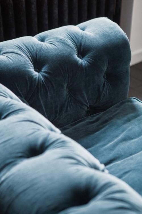 Очень классный и уютный проект, не смотря на то, что использованы темные цвета. 04