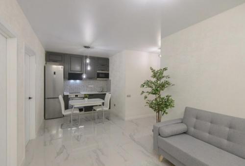 Современная квартира. В светлых тонах.