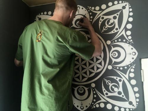 Роспись стены.  Мандала 111 х 111 см. 02