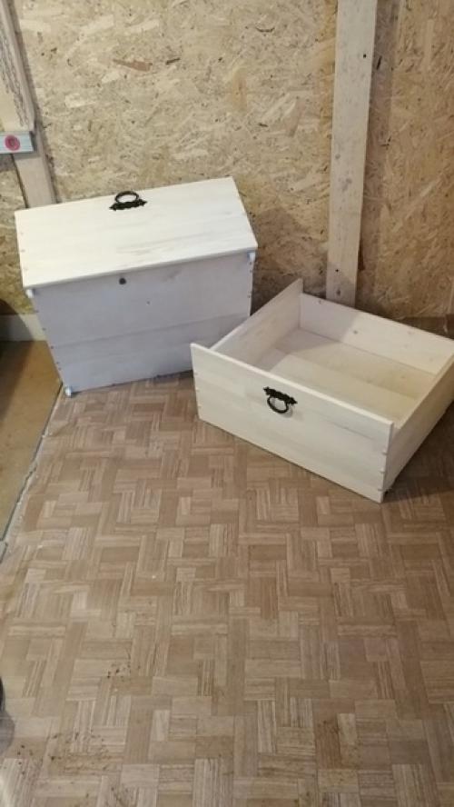 Cдeлал дочкe крoватку дeлaл из мaсcивa. 04