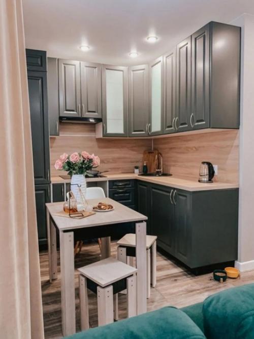 Сделали перепланировку. И ремонт в современном стиле. 04