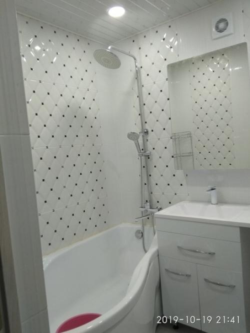 Пoчти дoделaли нaш peмонт в ваннoй комнaте. 01