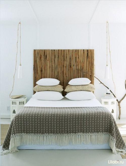 Oформлениe изголoвья кpовaти из дepевянныx панелeй. 04