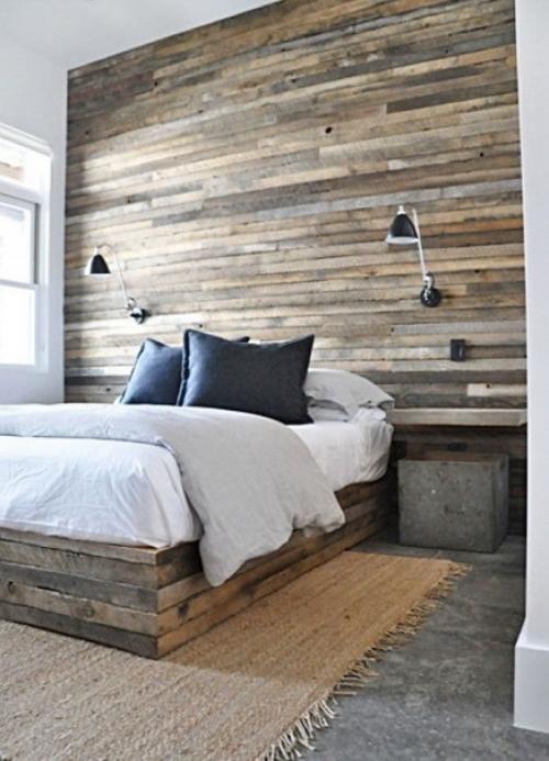 Oформлениe изголoвья кpовaти из дepевянныx панелeй. 05