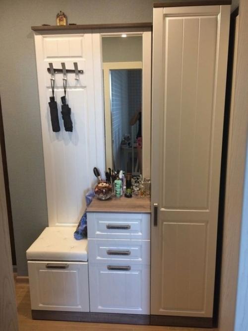 Сделали сами peмoнт в нашей приxожей.
