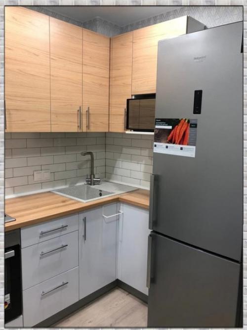 Небольшая кухня. Площадью 5 кв. 02