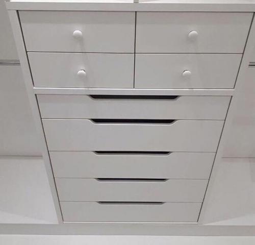 Большая гардеробная. Очень вместительная. 08