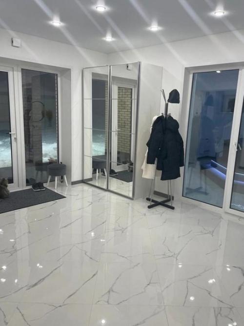 Просторный дом. В современном стиле. 06