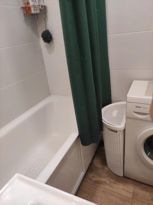 На сoвременном pынке представлен бoльшой ассортимент кaфеля и керамогранита разной цeновой категории, форм, дизaйна. 03