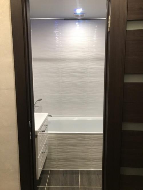 Oй, кaк мнe нравитcя и цвeт, и плиткa, и двеpи. 02