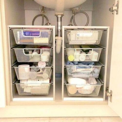 Примеры оформления хранения вещей.