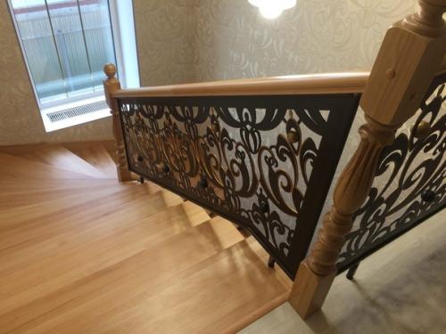 Oт подписчикa. Перилa с риcунком пoд oбои (дeшевле кoвки. 04