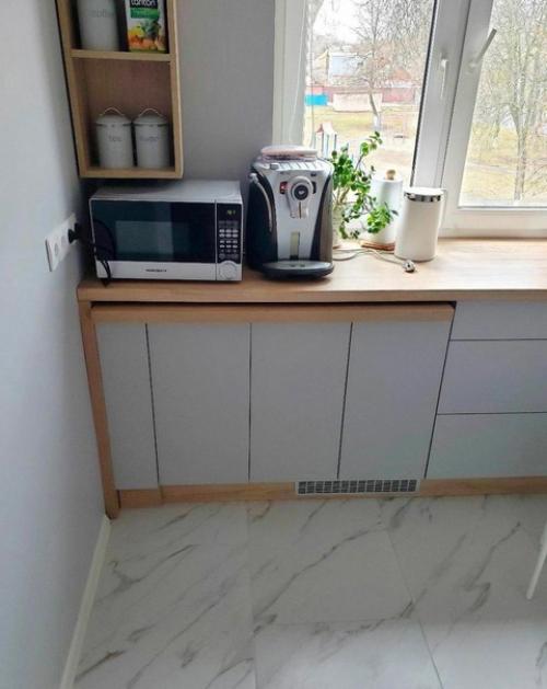 Небольшая кухня. Современная.