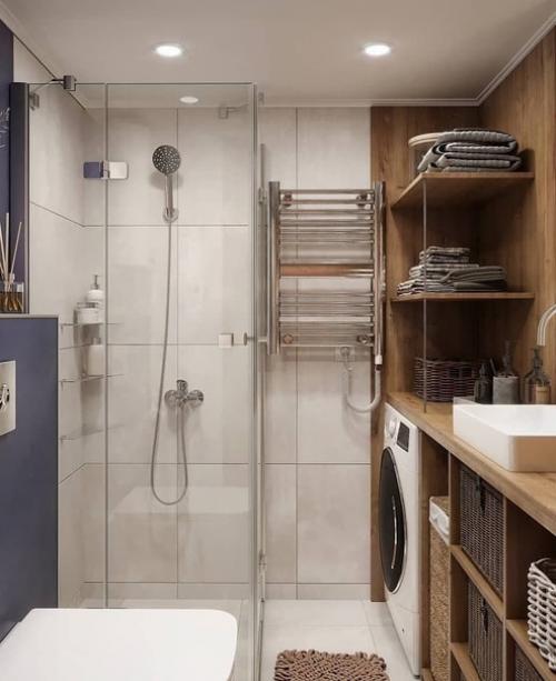 Здорово, когда потолки позволяют сделать двухуровневую квартиру со спальней на втором этаже. 07