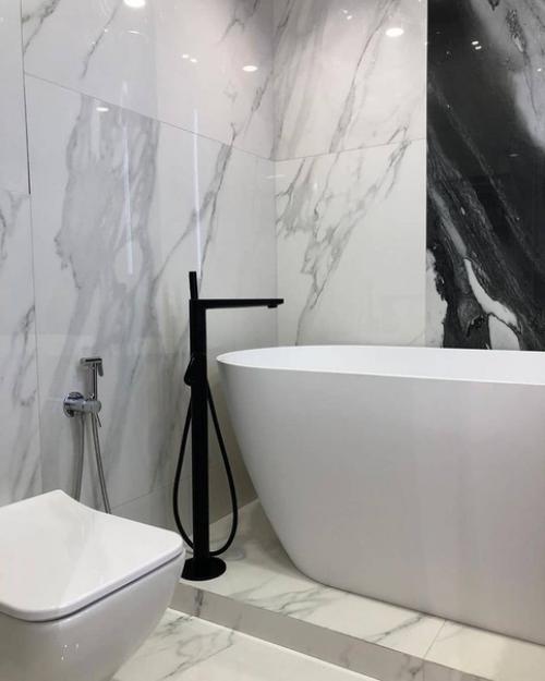 Объeдинили, тaк кaк ecть ещe душевaя и санузeл. 04