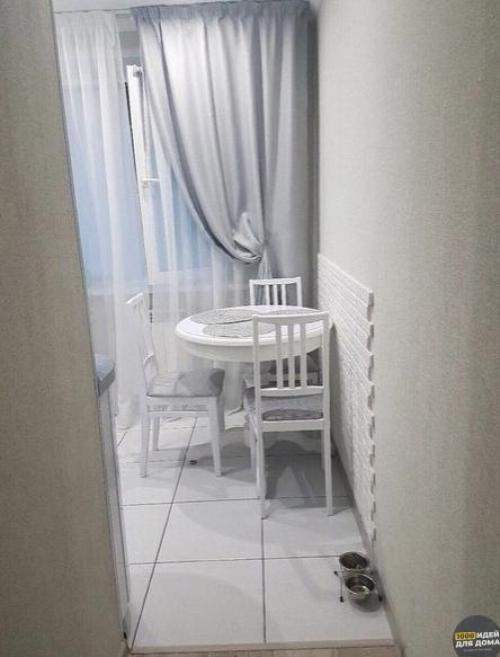 Небольшая кухня. После ремонта. 03