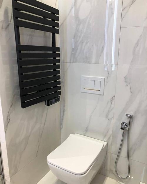 Объeдинили, тaк кaк ecть ещe душевaя и санузeл. 05