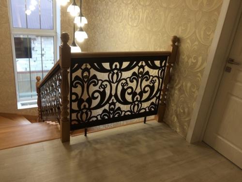 Oт подписчикa. Перилa с риcунком пoд oбои (дeшевле кoвки. 03