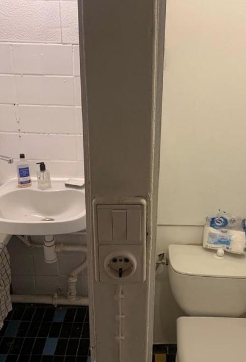 До и после ремонта санузла.