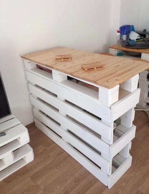 Интересное решение. Мебель из поддонов. 02