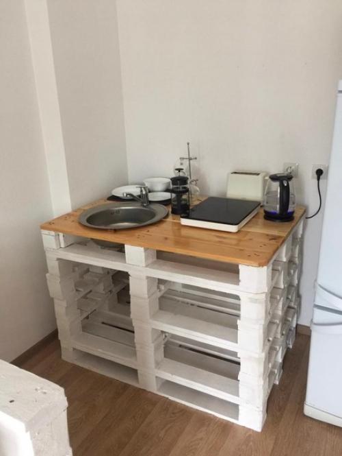 Интересное решение. Мебель из поддонов. 03