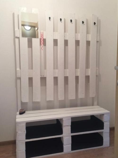 Интересное решение. Мебель из поддонов.