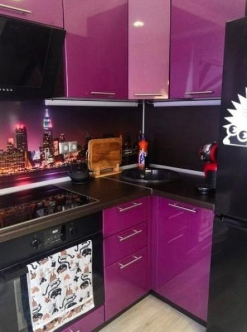 Небольшая кухня. Современная. 02