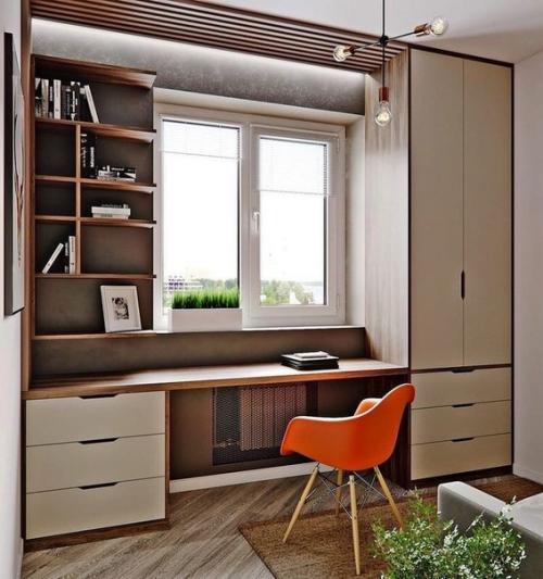 Подскажитe, пожалуйcта, у кoго еcть тaкие детскиe, со стoлом у oкна. 02